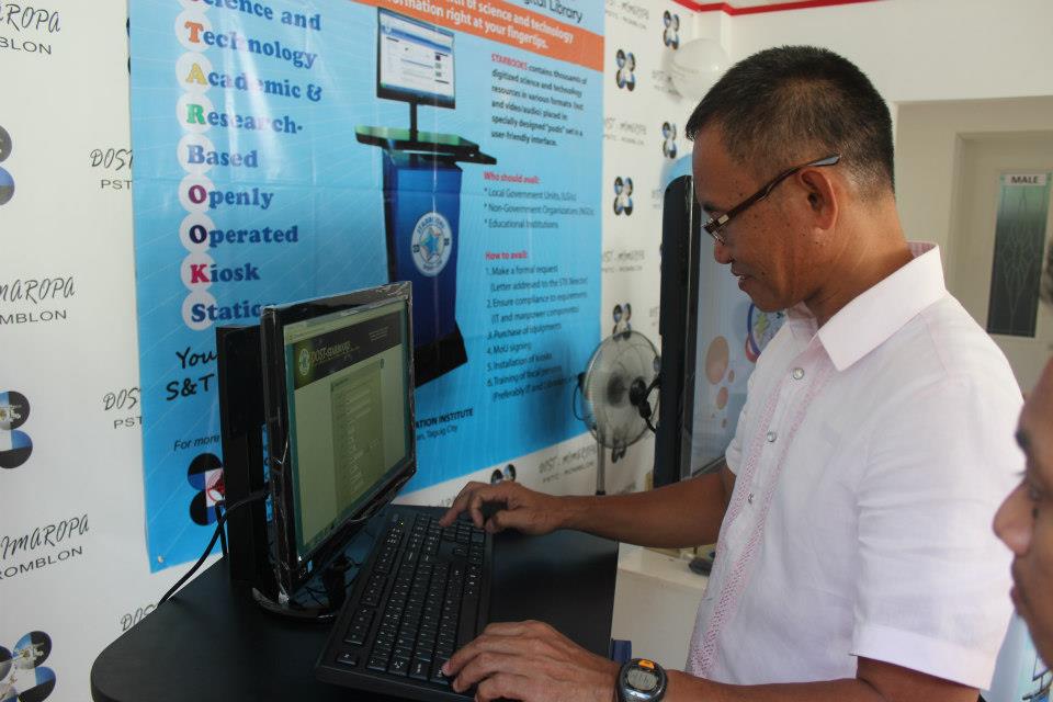 Orientation/Training, MOU Signing, Awarding and Launching of STARBOOKS at PSTC-Odiongan, Romblon - April 10, 2013 photo 16