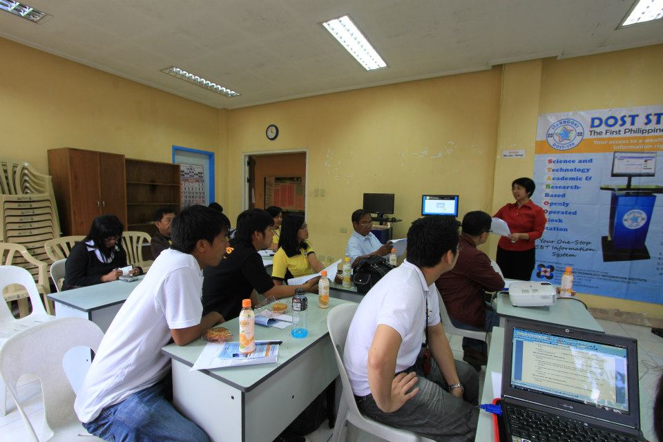 Orientation/Training, MOU Signing, Awarding and Launching of STARBOOKS at DOST-CAR - March 19, 2013 photo 8