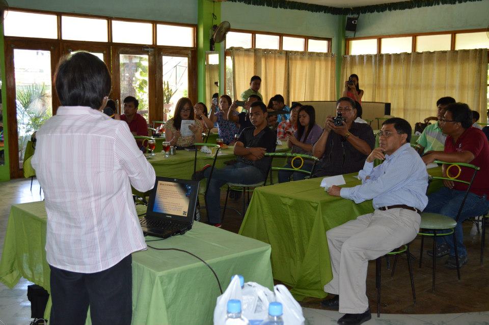 Orientation/Training, MOU Signing, Awarding and Launching of STARBOOKS - April 24, 2013 photo 18
