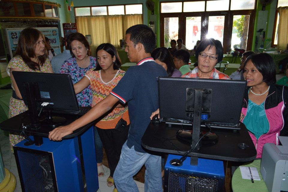 Orientation/Training, MOU Signing, Awarding and Launching of STARBOOKS - April 24, 2013 photo 29