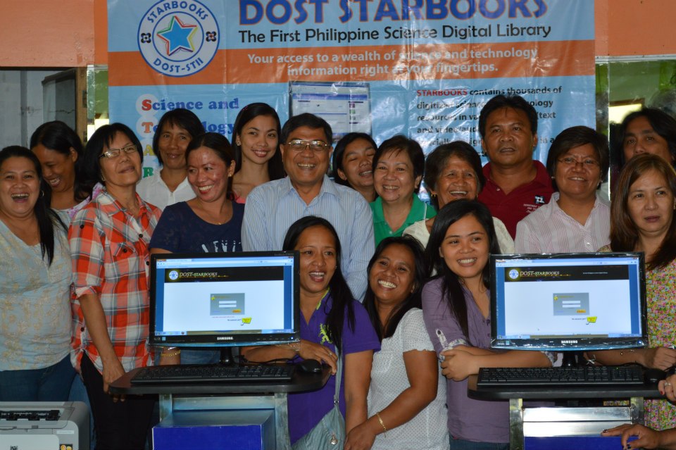 Orientation/Training, MOU Signing, Awarding and Launching of STARBOOKS - April 24, 2013 photo 36
