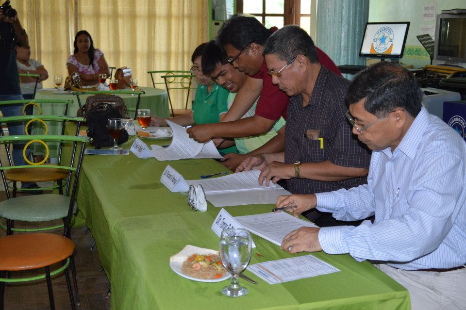 Orientation/Training, MOU Signing, Awarding and Launching of STARBOOKS - April 24, 2013 photo 46