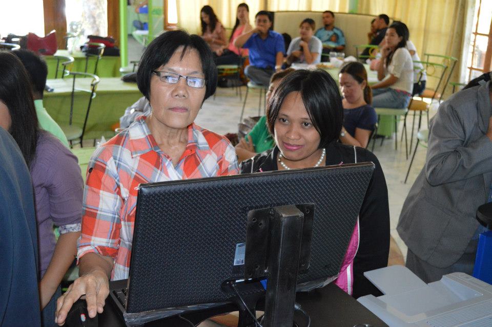 Orientation/Training, MOU Signing, Awarding and Launching of STARBOOKS - April 24, 2013 photo 49