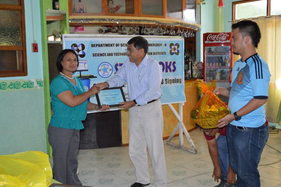 Orientation/Training, MOU Signing, Awarding and Launching of STARBOOKS - April 24, 2013 photo 65